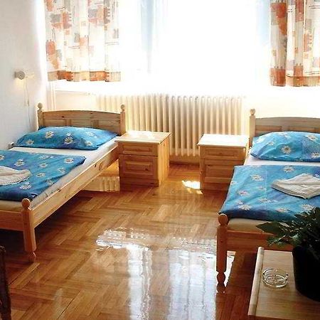 Hotel Rila Budapest Zimmer foto