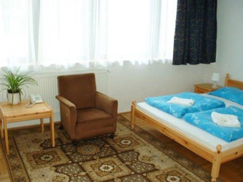 Hotel Rila Budapest Zimmer foto